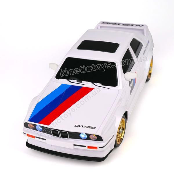 Машинка для дрифту BMW E30 із повним приводом на радіокеруванні 4WD 099 фото